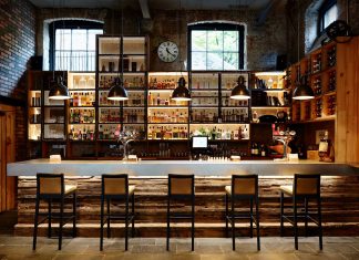 Hip Hangouts: The Coolest Bars in Edinburgh for Trendsetters