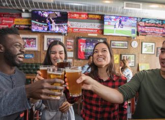 Brews and Booze: Finding the Best Bars in Chicago for Every Mood