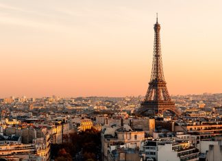 French traditions and French Customs to know Before you Go