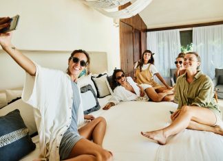 The Dos and Don’ts of Group Travel Etiquette