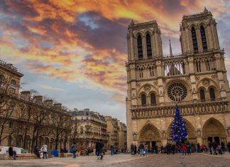 Top Must-have Experiences in Paris